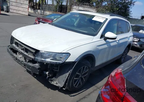 2020 Volkswagen Tiguan 2.0T Se/2.0T Se R-Line Black/2.0T Sel from USA, damaged, VIN 3VV3B7AX9LM092840